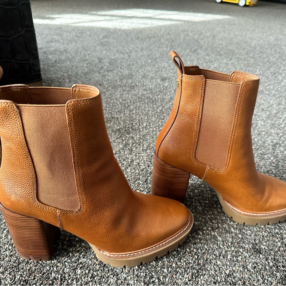 Tory Burch Boots - like new